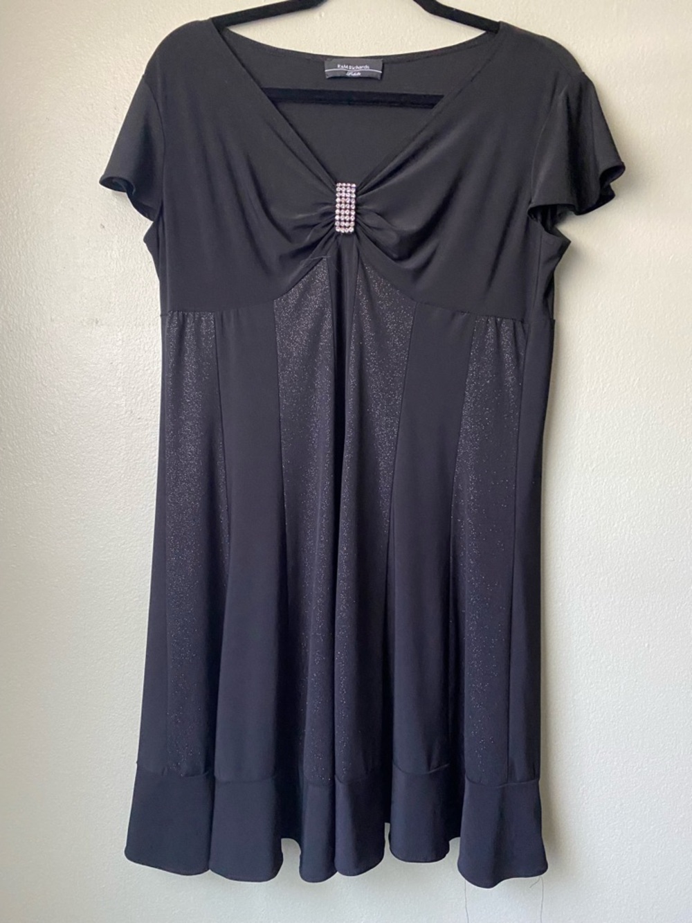 R&M Richards Black Short Sleeve V‑Neck Midi Dress with Rhinestone Accent